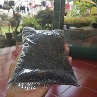 Gambar sekam bakar / arang sekam / hidroponik / media tanam 250gram dari Omah Pot Kebumen Kab. Kebumen 3 Tokopedia