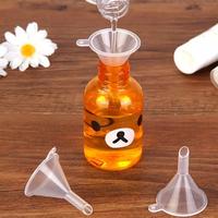 Gambar Corong Mini Plastik - Corong Parfum Essential Oil - Corong Mini dari ThePrima_id Jakarta Barat 3 Tokopedia
