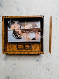 Gambar WOODEN PHOTOBOX 4R + USB KAYU 16GB 3.0 +CETAK FOTO 80LBR CUSTOM DESIGN dari Dr.artwork Kota Medan 1 Tokopedia