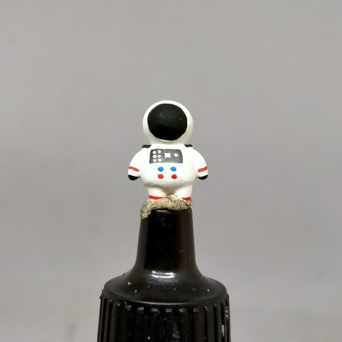 Gambar Cute Astronaut HO 1:87 Miniature Figure NO PREISER dari Hobbylandindo Kota Tangerang Selatan Tokopedia