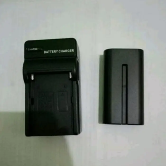 Lampu Led FT228 Paket Baterai + Charger 1