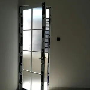 pintu alumunium dan kaca list ornamen uk.90x200