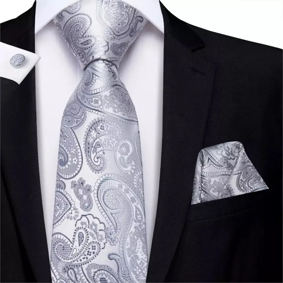 Gift set batik edisi 3 silver grey dasi panjang, pocket square, cuffli
