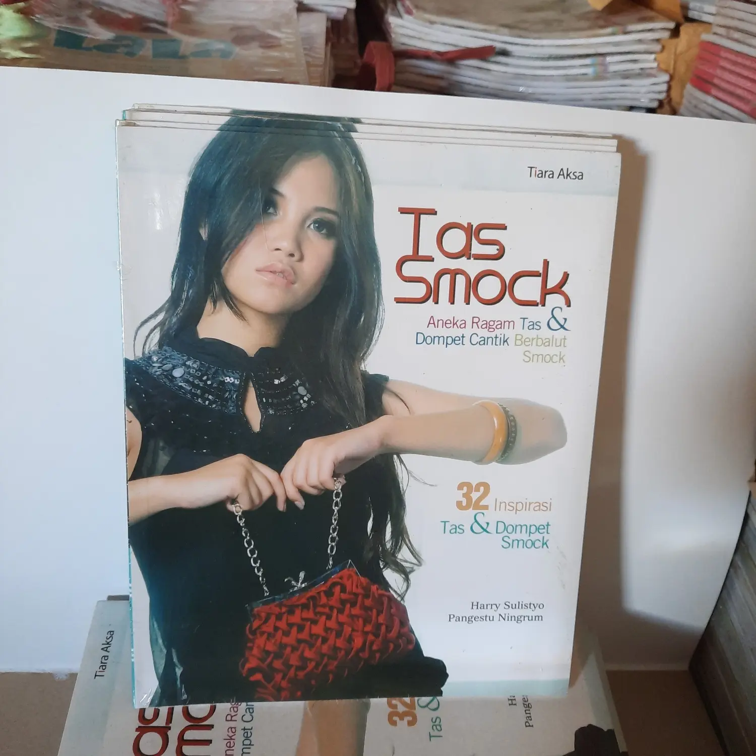 buku keterampilan tas smock