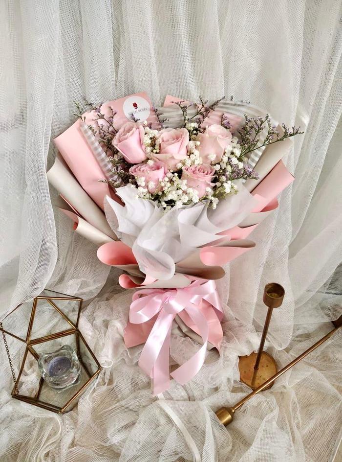 Gambar Bouquet Flowers Praya (Buket Bunga) dari sevenrosecoid Kota Administrasi Jakarta Barat Tokopedia