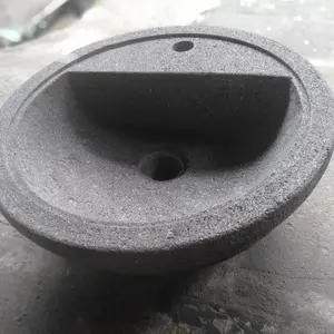 Wastafel dari batu alam (mangkok saja) plus ada lubang kran