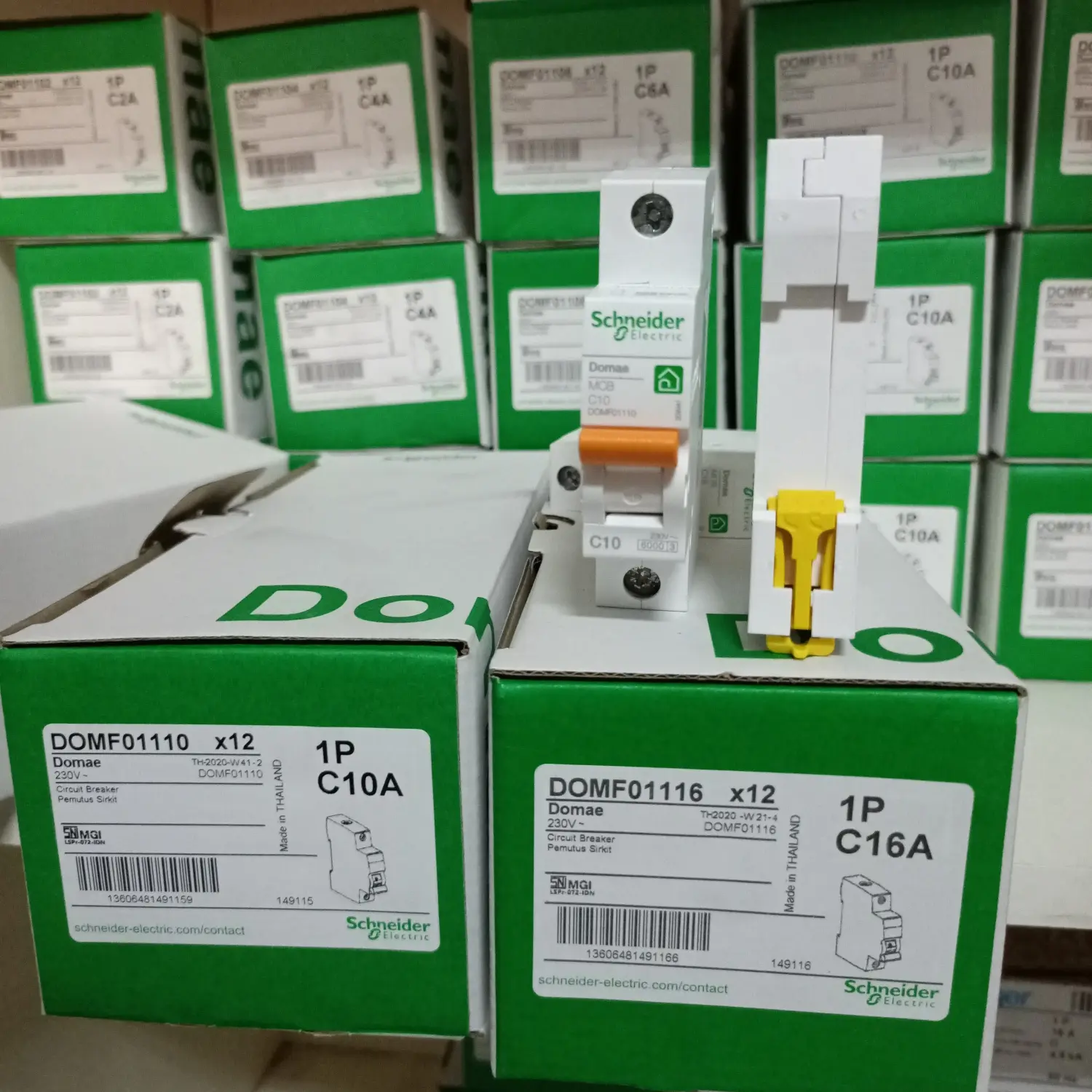 MCB SCHNEIDER DOMAE 1PAS 6A, 10A, 16A, 20A CIRCUIT BREAKER