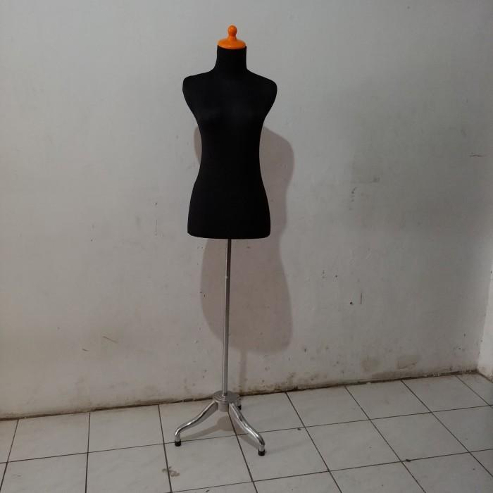 Gambar Manekin Wanita Kain Hitam dengan Kaki Besi - Tinggi 81cm dari permata hanger Kota Bekasi Tokopedia