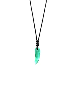 Kalung Taring Macan Hijau Zamrud