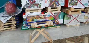 Meja belajar anak lipat pendek