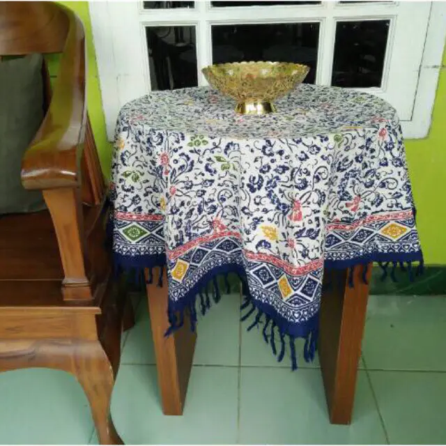 TAPLAK MEJA TAMU BULAT BATIK MOTIF CUIRI 3