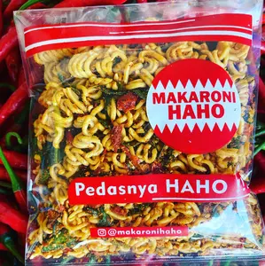 mie kremes pedas cemilan