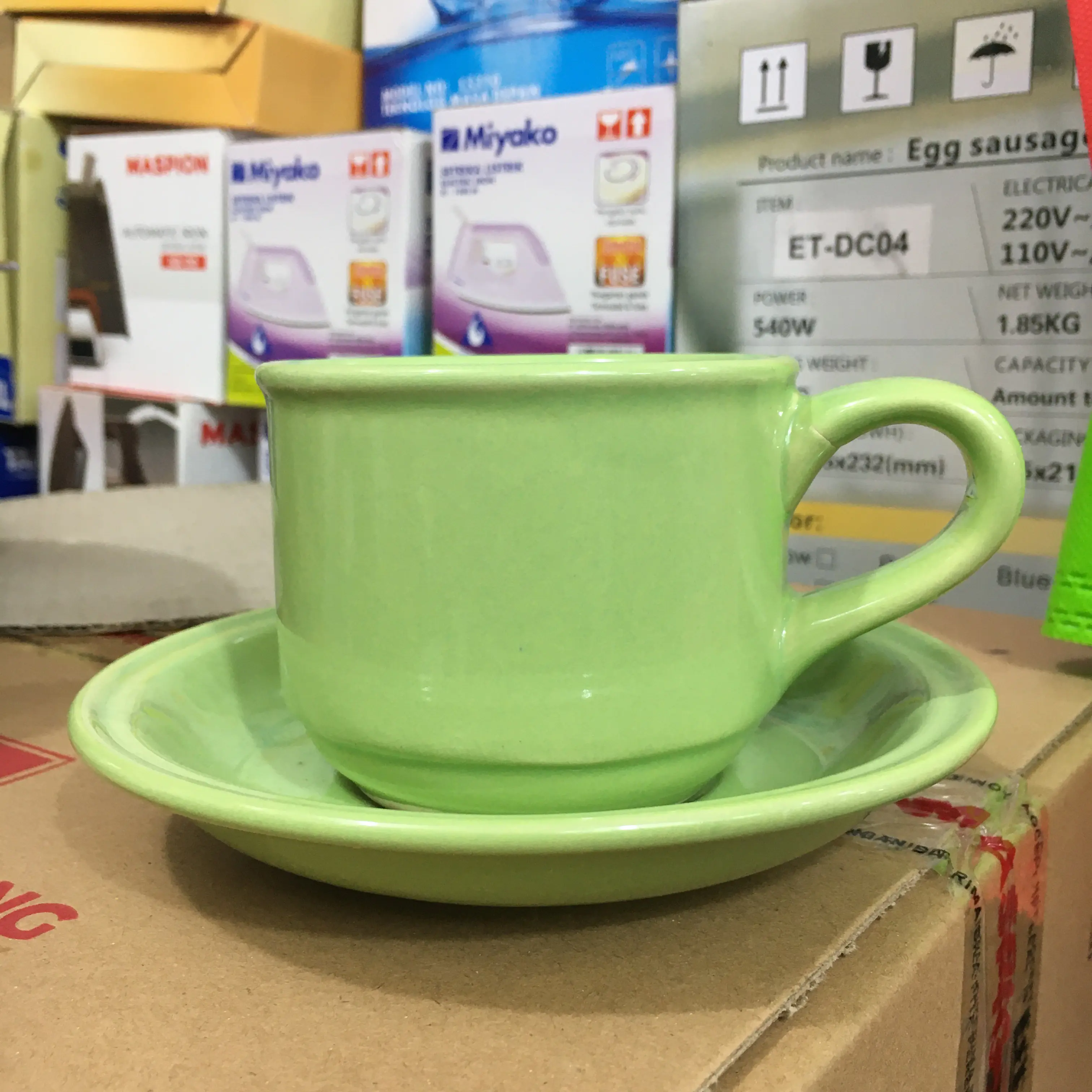 Cangkir Teh Kopi Keramik tatakan hijau putih biru Nikura