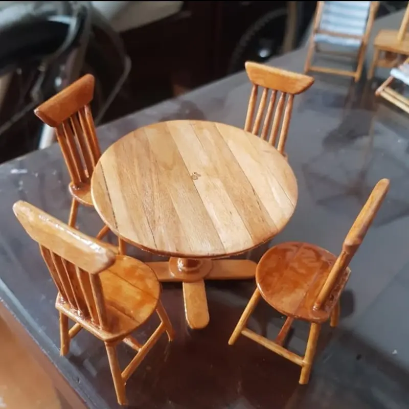 Miniatur meja makan 1:12 0