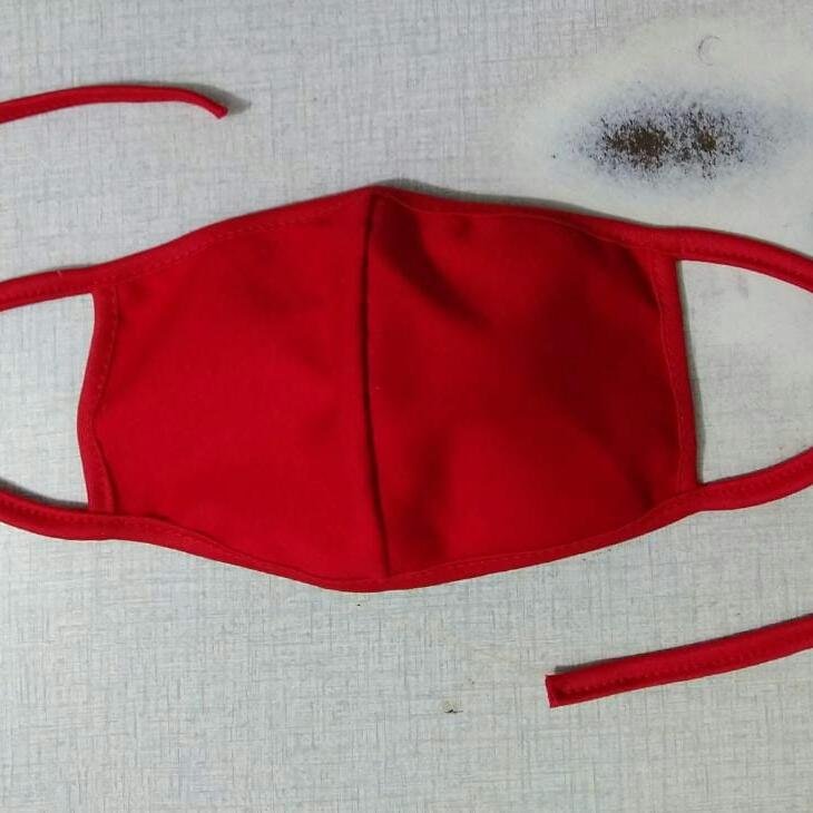 MASKER MERAH MODEL JAHITAN TENGAH
