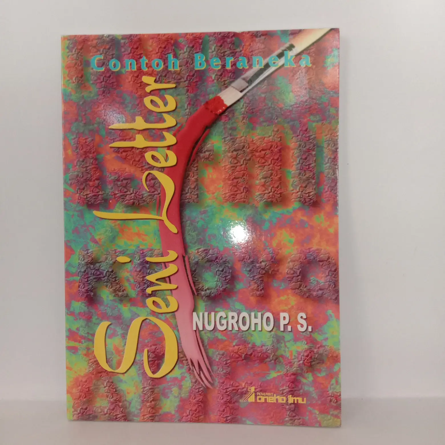 buku seni letter