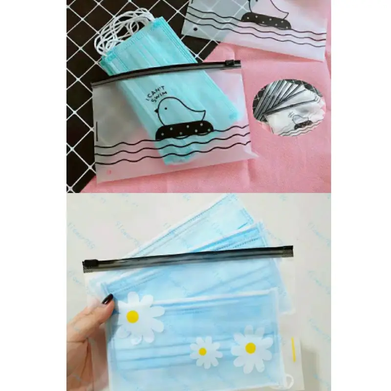Dompet / Pouch / Tempat Masker Zipper Praktis Simple Travel New Normal 0