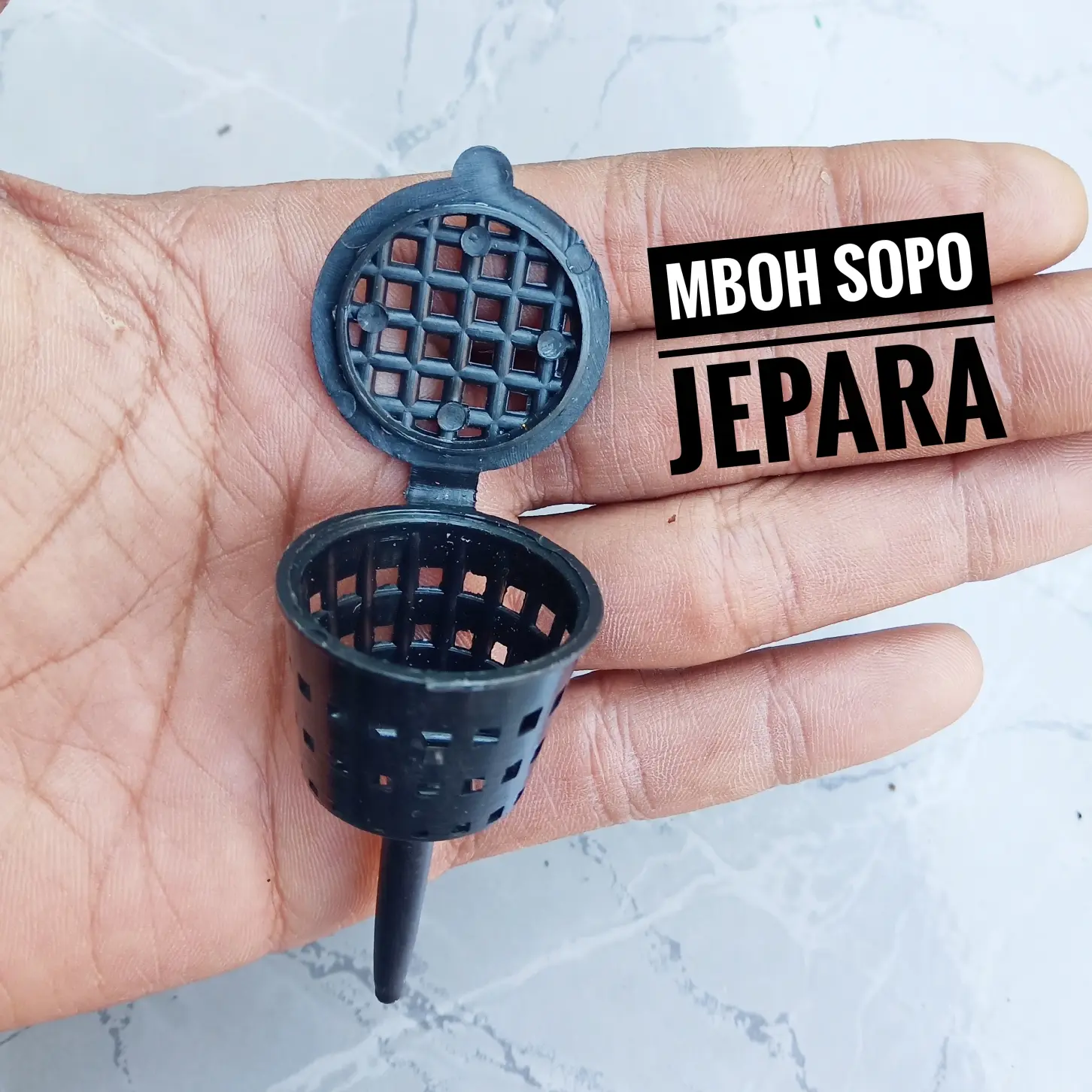 Alat bonsai dan berkebun, Keranjang pupuk