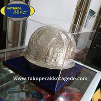 Gambar helem ukir silver dan batik box akrilik dari toko perak kotagede silver Kota Yogyakarta 4 Tokopedia