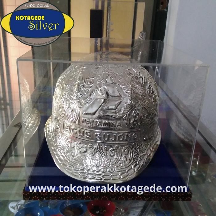 Gambar helem ukir silver dan batik box akrilik dari toko perak kotagede silver Kota Yogyakarta Tokopedia