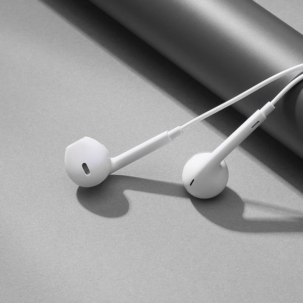 High Quality Earphone Handsfree Headset Hi-Fi Robot RE10 2