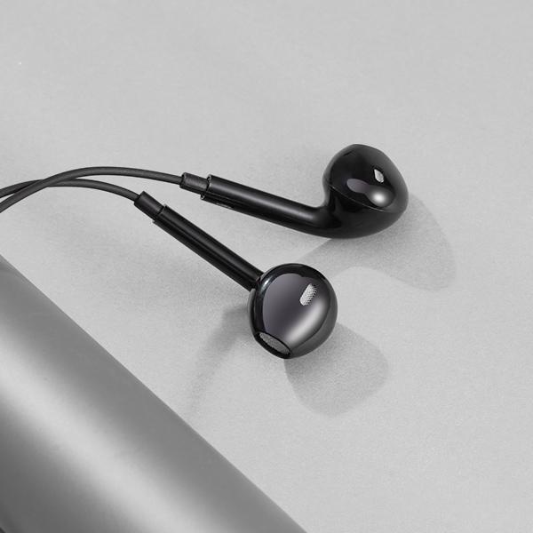 High Quality Earphone Handsfree Headset Hi-Fi Robot RE10 1