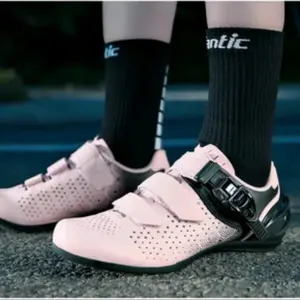 Sepatu Sepeda Wanita Santic Women Non Cleat Diana - Pink