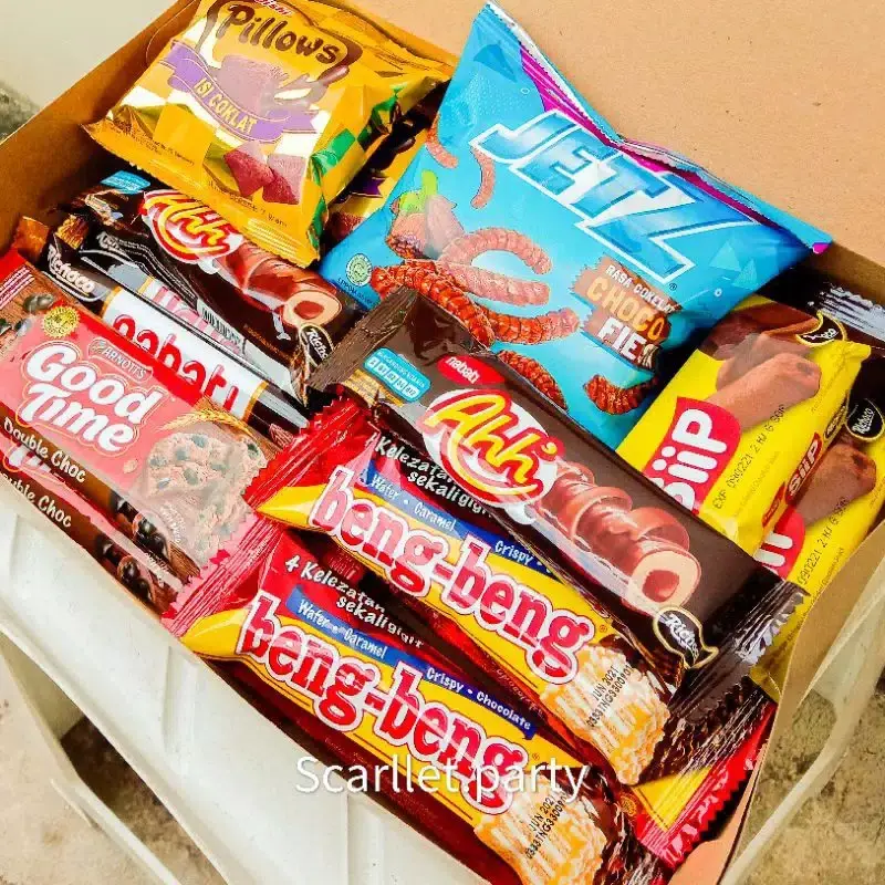 PAKET SNACK CEMILAN MURAH MERIAH MAKANAN WAFER CHIKI COKLAT HAMPERS