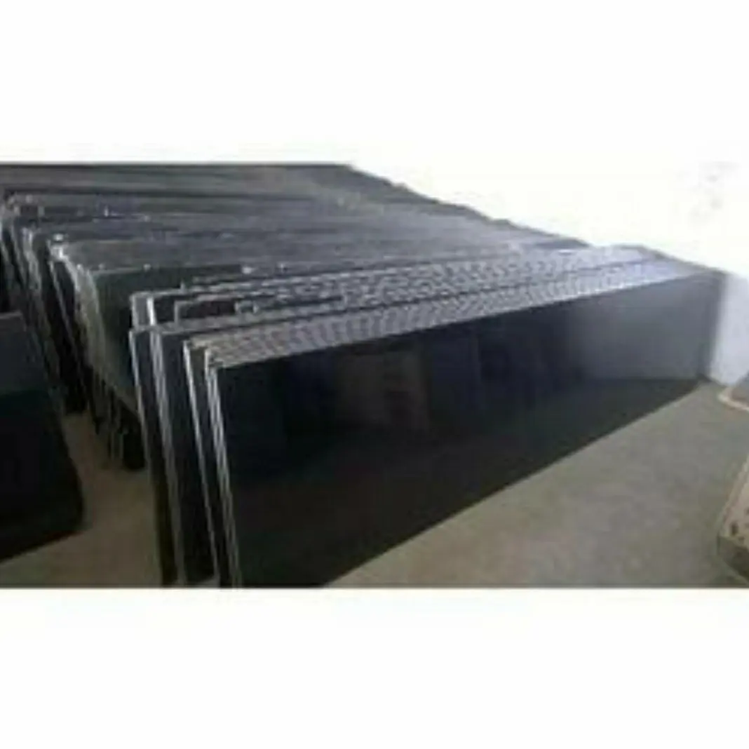Lis cutting granit hitam