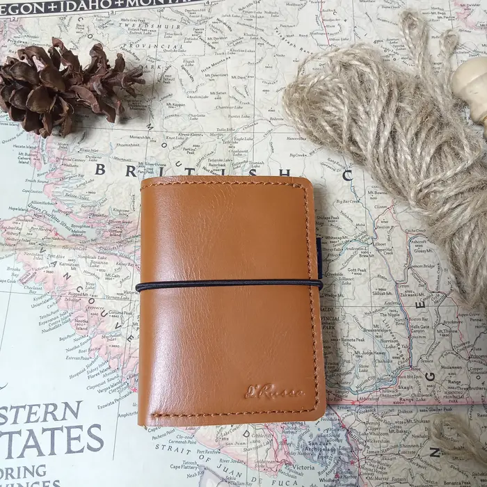 Gambar Dompet Kartu Nama Pria Wanita Kulit Sapi Asli Grade A Seri Tarantula - Coklat Tua dari drussaleathergoods Kota Administrasi Jakarta Selatan 5 Tokopedia