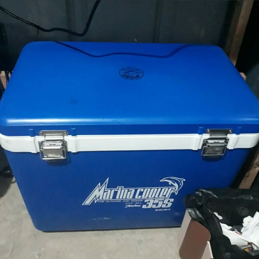 Marina Cooler Box 35S Lion Star 33 Liter / Cool Box / Tempat Es 35 S