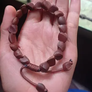 set gelang dan kalung dengan liontin