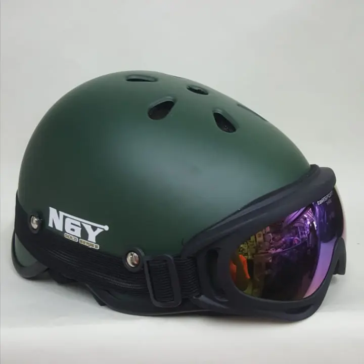 Helm Sepeda + Kacamata 1