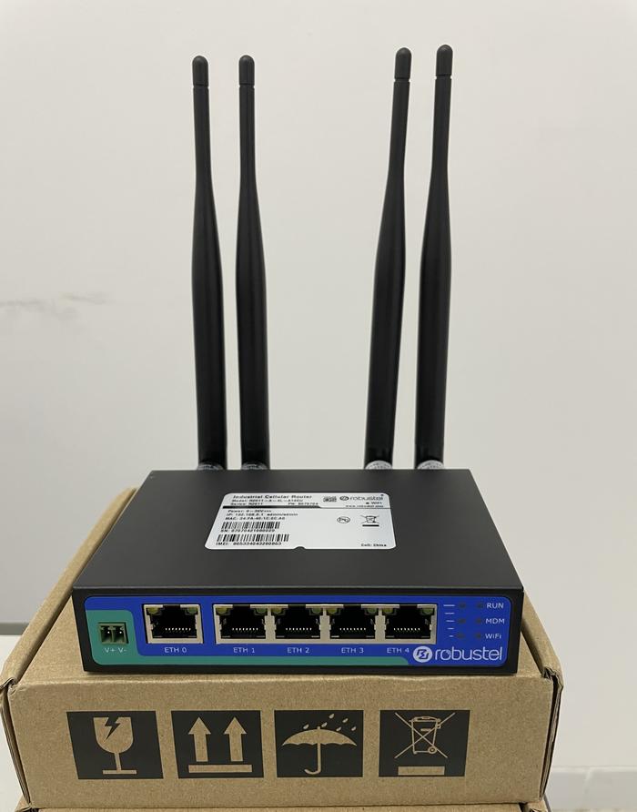 Jual Robustel R2011-4L Industrial VPN Router with 5 Port Ethernet ...