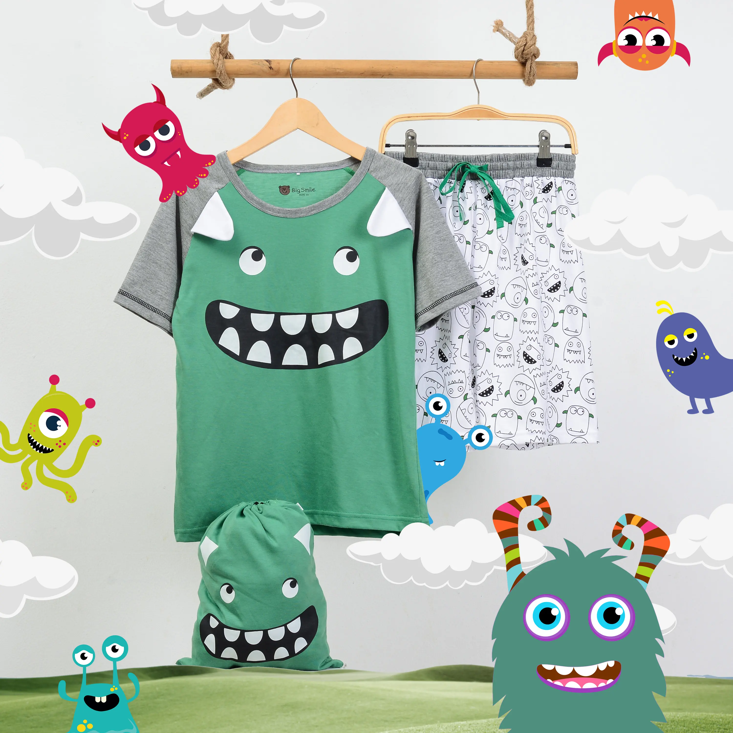 Bobobear Setelan Piyama Celana Pendek Anak Laki Green Monster