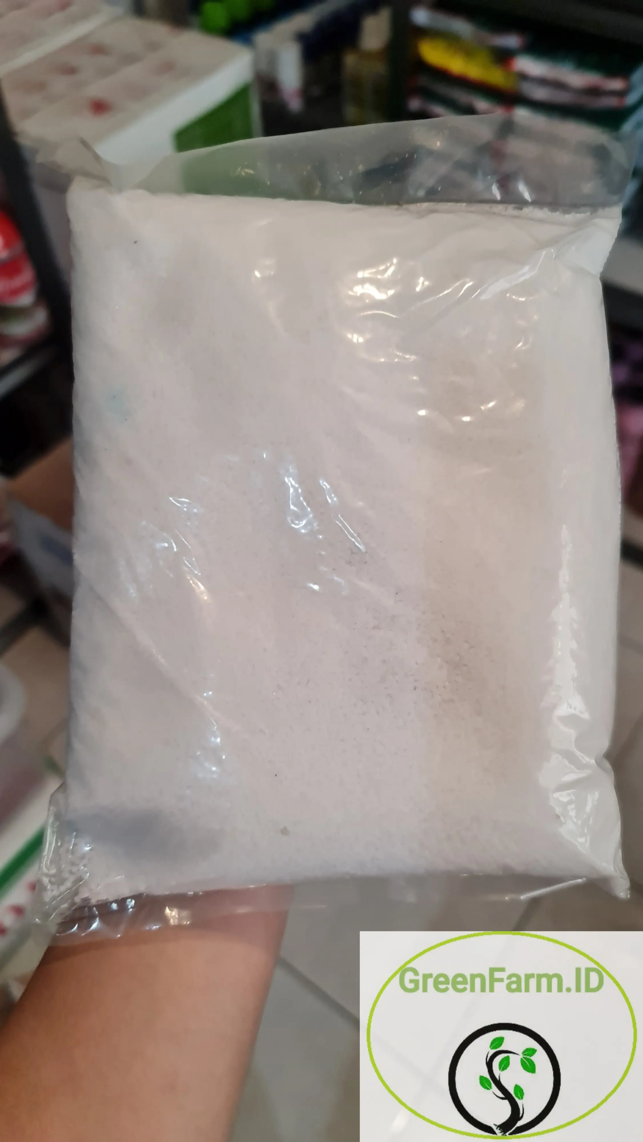Pupuk UREA repack 1 kg
