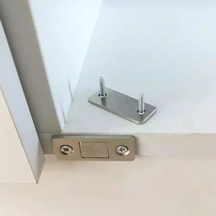 Magnet Plat Kuat Penutup Pintu / Magnetic Door Closer Catches Strong 0