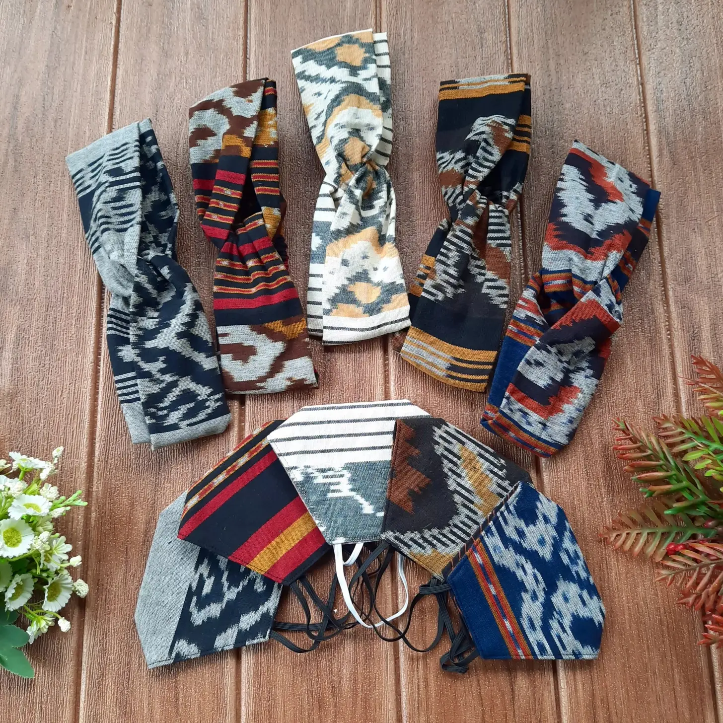 Set Bandana dan Masker tenun ikat