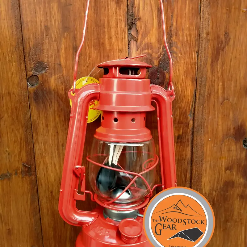 Lampu Badai Minyak Bushcraft & Camping Merk Lucky (tanpa pouch) 2