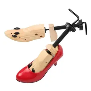 pine wood shoe expander | Agar Sepatu tetap bagus