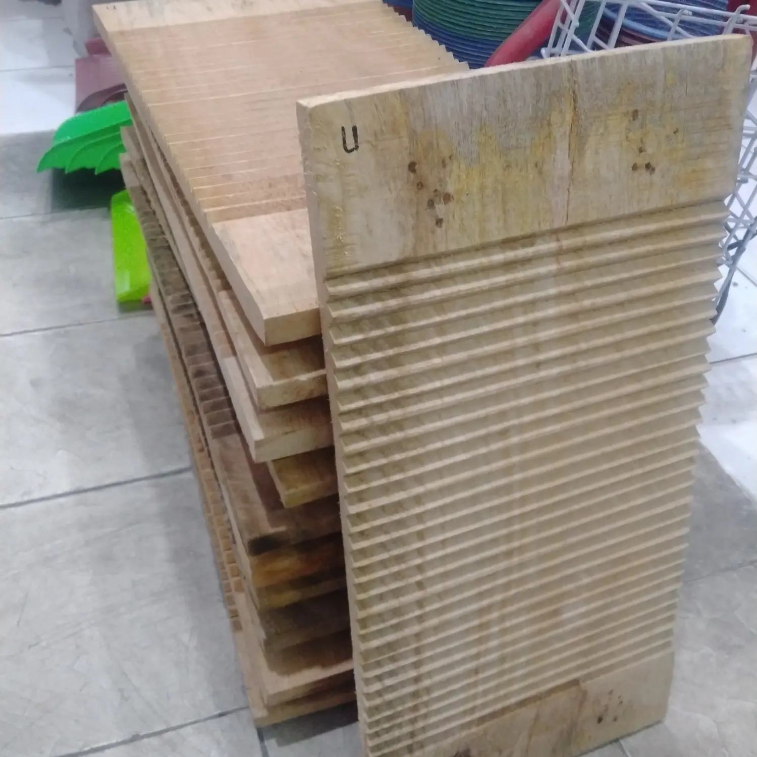Papan Cuci Baju Bahan Kayu
