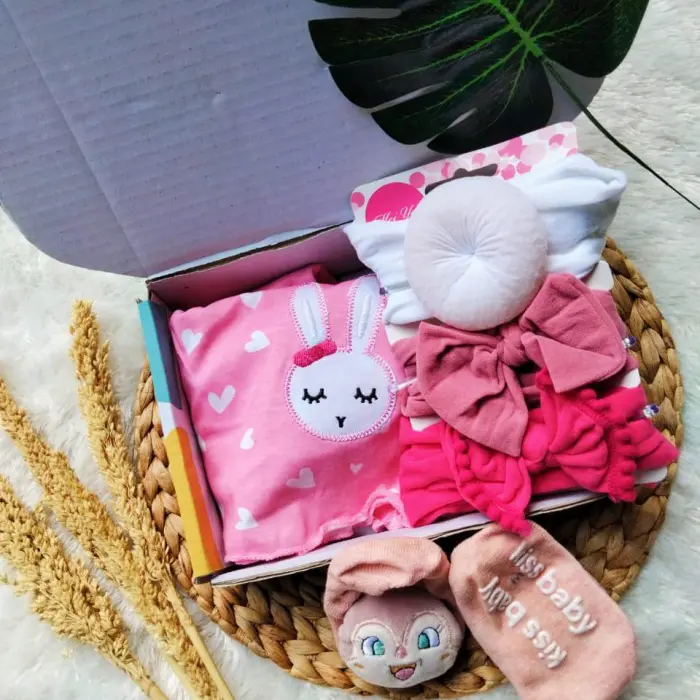 Baby Hampers / Baby Gifts / Kado Bayi Perempuan / Kado Lahiran 3