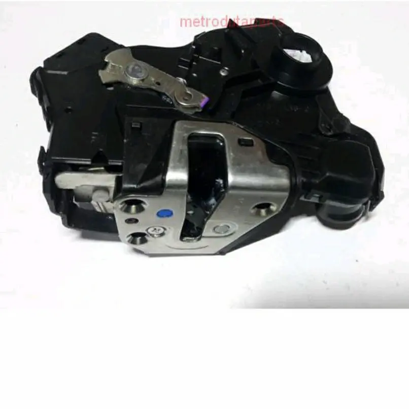 Actuator Door Lock Depan Kanan Toyota Fortuner Hilux Innova