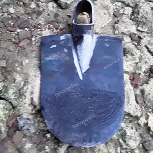 cangkul baja anti lengket krenyeh ganco garpu gathul arit sabit kuwat