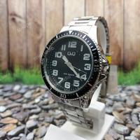 Gambar Q&Q QQ Analog Jam Tangan Pria Strap Rantai Silver QB64J225Y Original dari Ogytashop Kota Administrasi Jakarta Pusat 1 Tokopedia