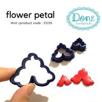 Gambar Triangle flower cookie cutter accesories alat clay alat fondant CC55 - S dari Done Handymade Kota Administrasi Jakarta Barat 1 Tokopedia