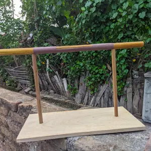 stand tangkringan paruh bengkok