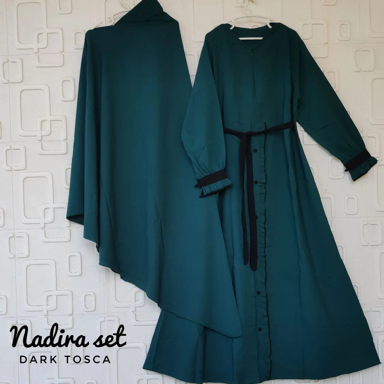 dark tosca