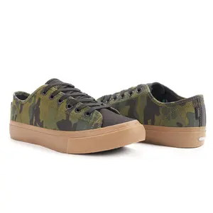 Kursk AW Woodland Camo Chrome Industries Sneakers Sepatu Sepeda Pria