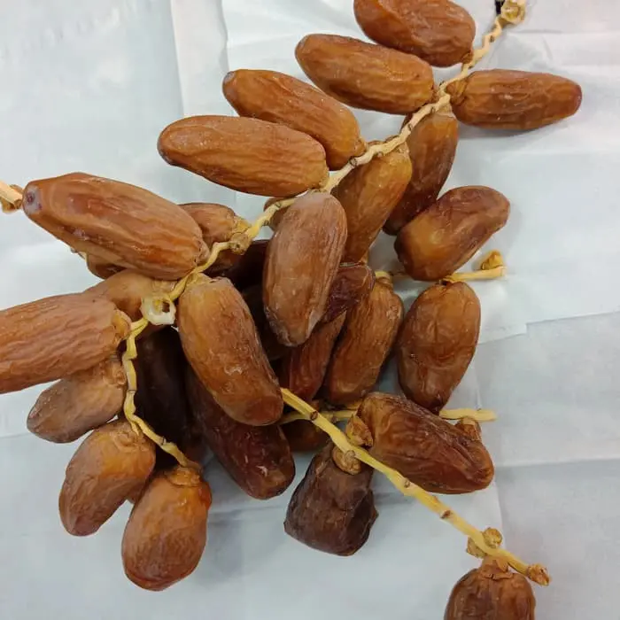 kurma tunisia tangkai 1kg